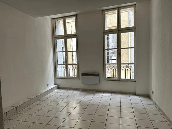 Location 2 pièces rue Ecole de Pharmacie