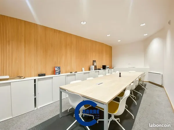 Bureaux 5 pièces 189 m²