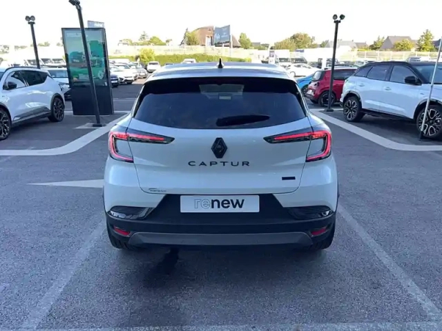 Renault Captur e-tech full hybrid 145 ch — photo 19