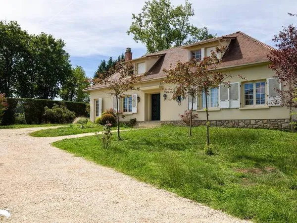 Maison 4 pièces 145 m²