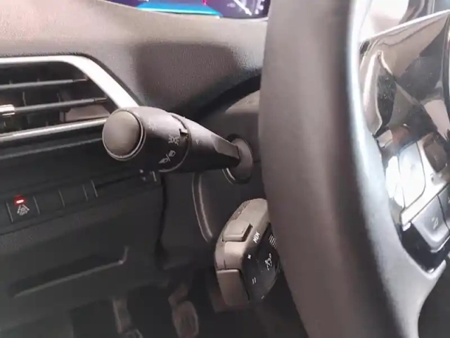 Peugeot 3008 bluehdi 130ch s&amp;s bvm6 active pack — photo 17