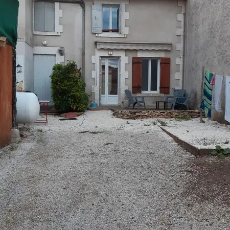 À louer appartement de 80m2 dans le centre de VERGT