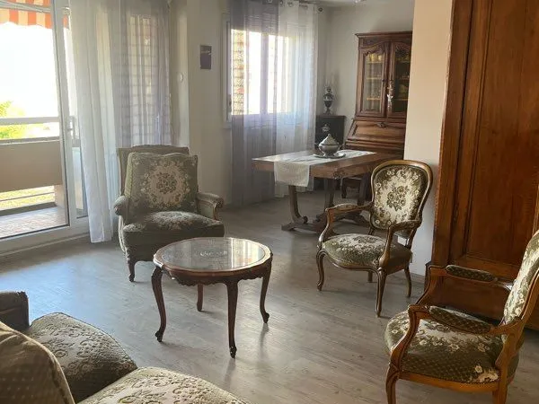 Appartement 3 pièces + cuisine 79m2