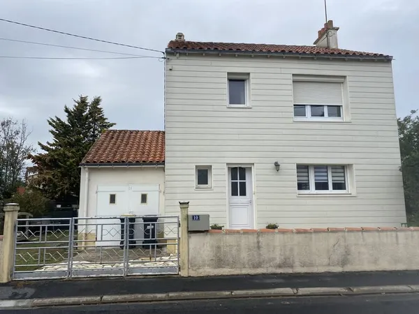 MAISON 94M2 AVEC 3 CHAMBRES