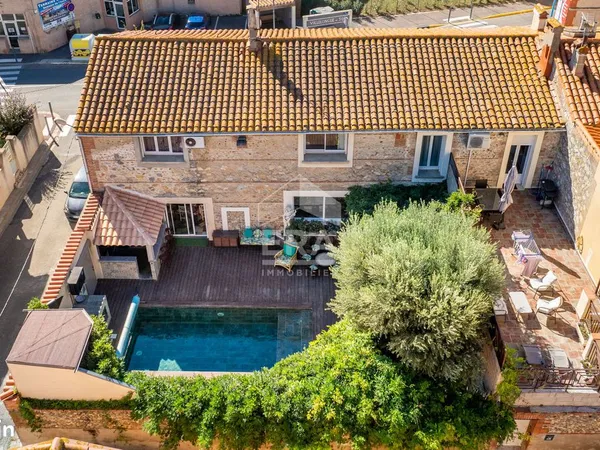 Propriété 6 pièces 254 m²