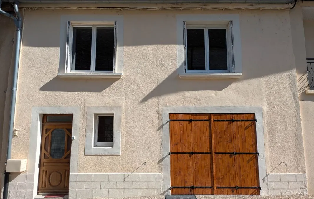 Photo 1