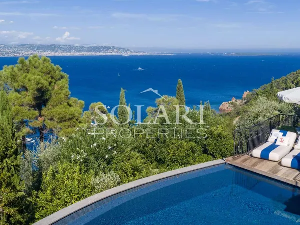 Villa 8 pièces 500 m²