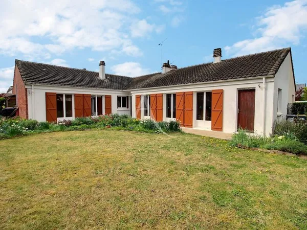 Maison de plain-pied de 98 m2, 4/5 pièces sur Maurepas