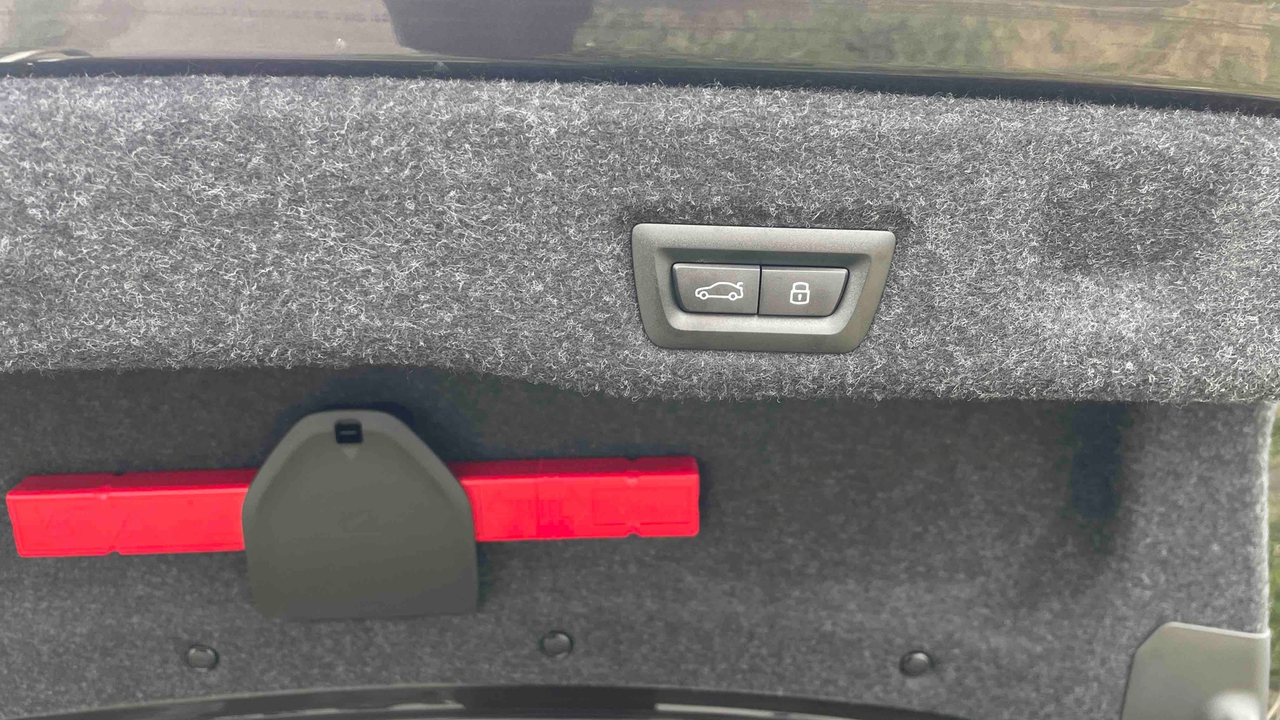 BMW M5 PHEV 727 ch BVA8 — photo 18