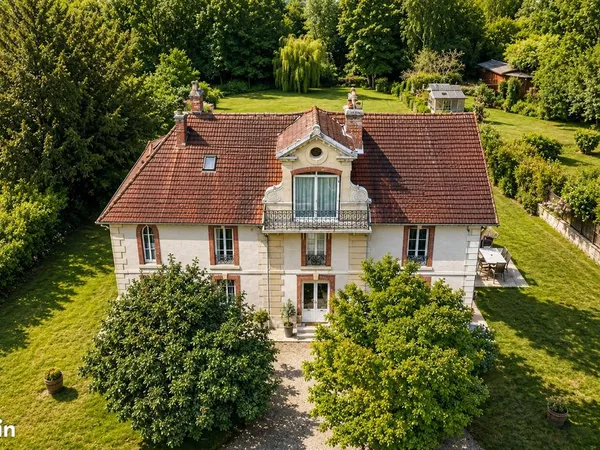Propriété 10 pièces 316 m²