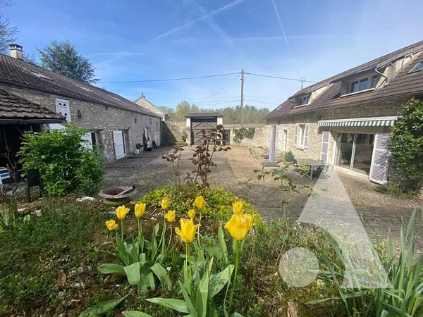 Maison 9 pièces 205 m²