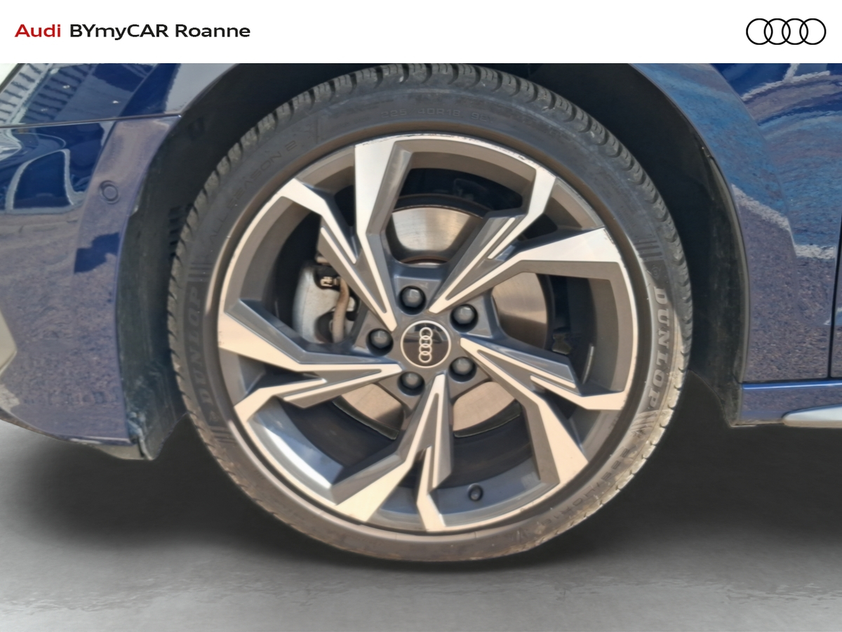 Audi A3 Sportback 40 TFSIe 204 S tronic 6 — photo 18