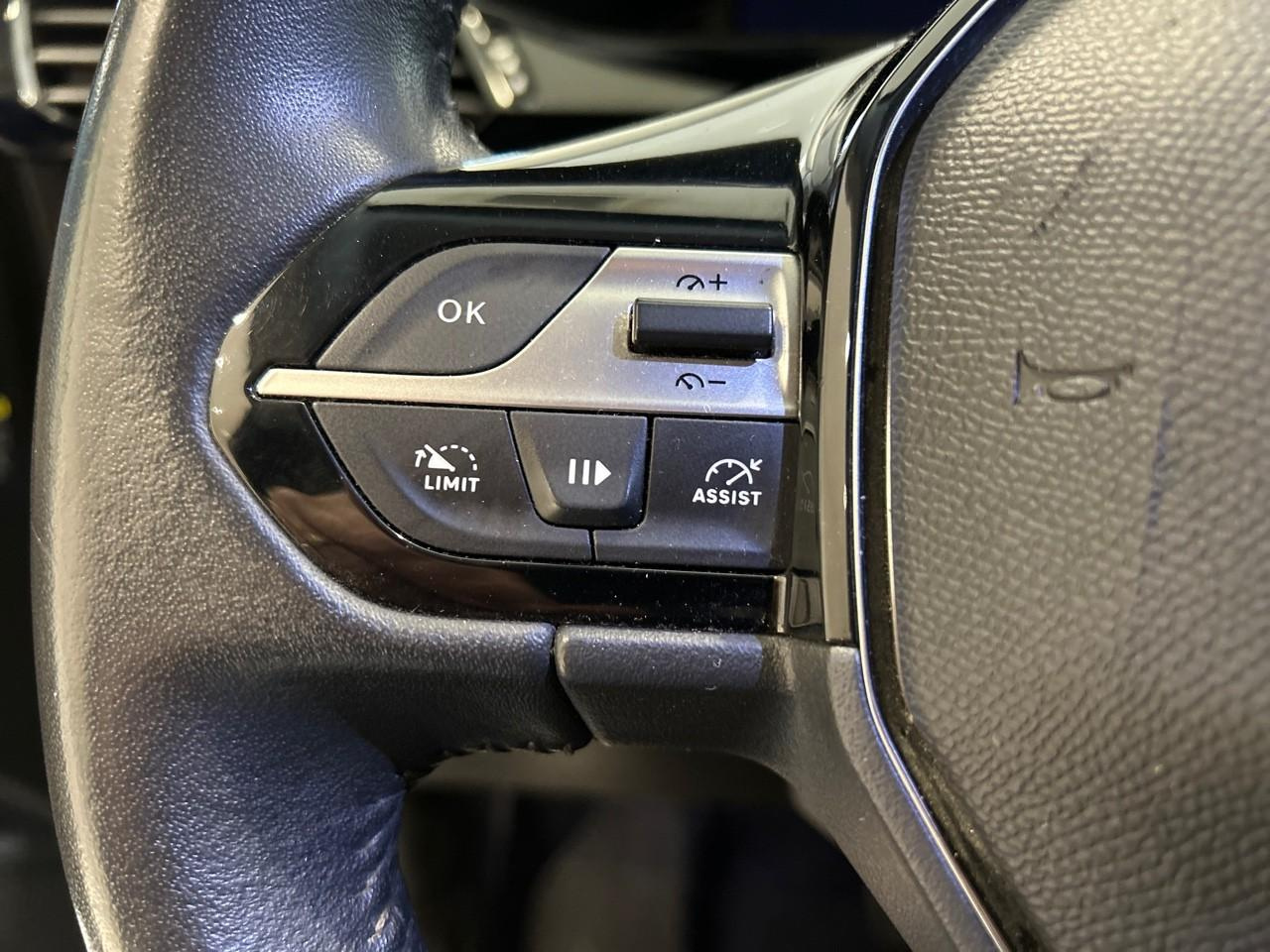 Peugeot 308 sw 1.2 puretech 130ch s&s allure eat8 — photo 18