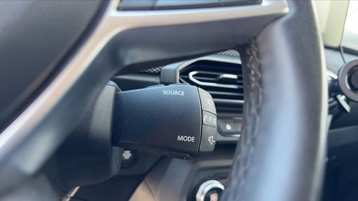 Dacia Jogger TCE 110 7 PLACES SL EXTREME + - Sl Extreme + – 2022 – 44771 km – Essence – Boîte Manuelle — photo 14