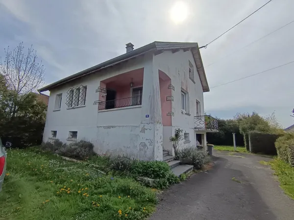 Maison Joncherey, bien située sur un beau terrain