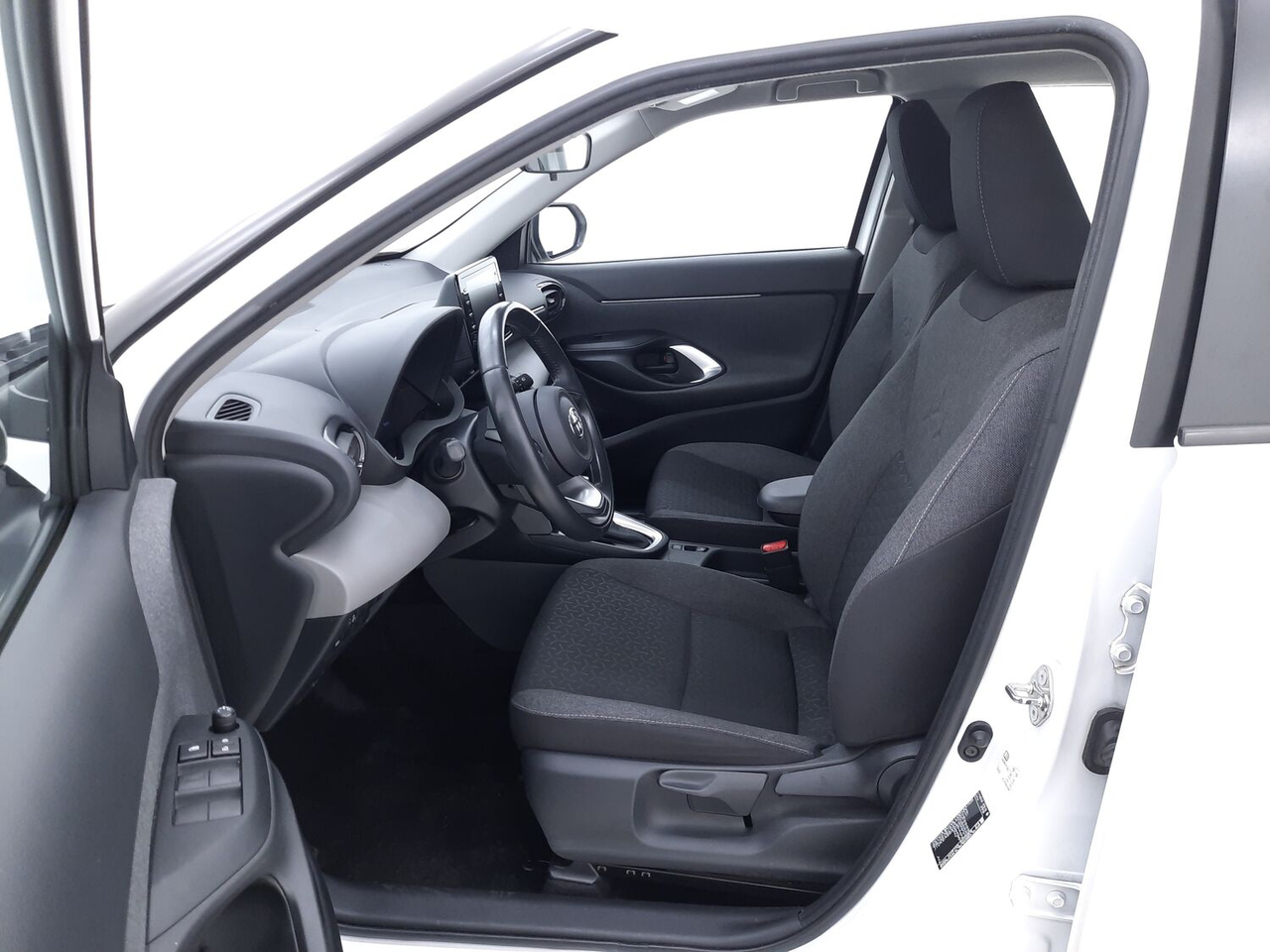 Toyota Yaris Cross — photo 12