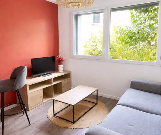 Studio meublé refait à neuf