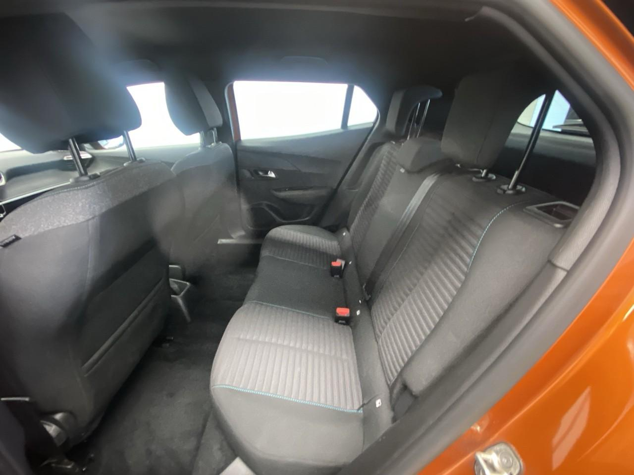 Peugeot 2008 puretech 130 s&s eat8 style — photo 10