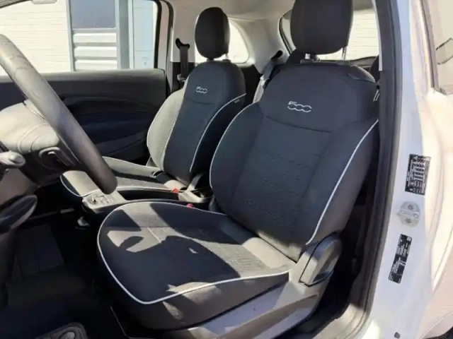 Fiat 500 e 95ch action — photo 8