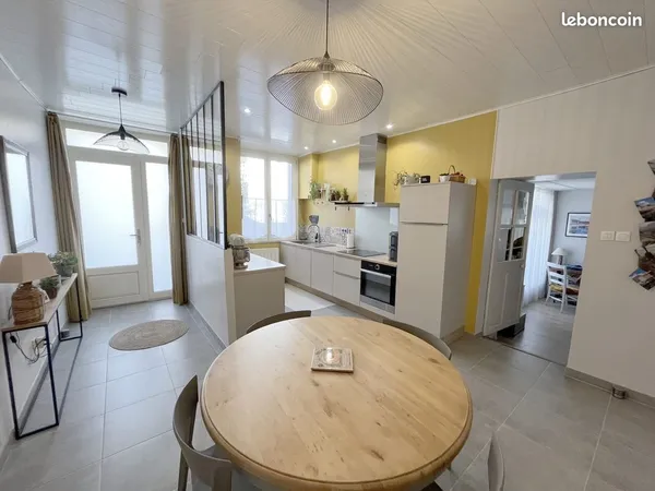 Maison 10 pièces 178 m²