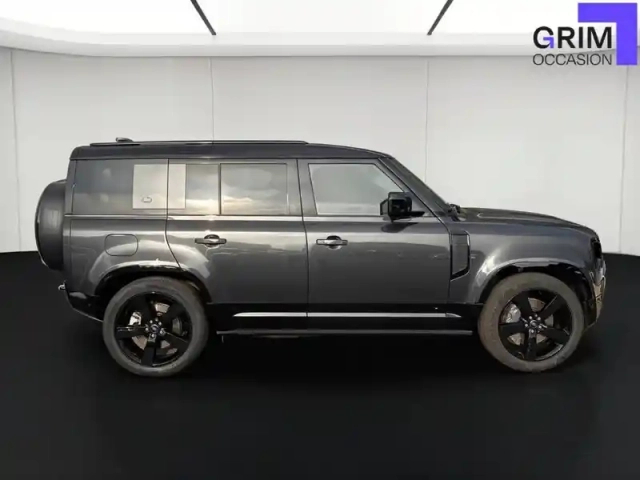 Land Rover Defender 110 p400e phev bva8 x-dynamic — photo 3