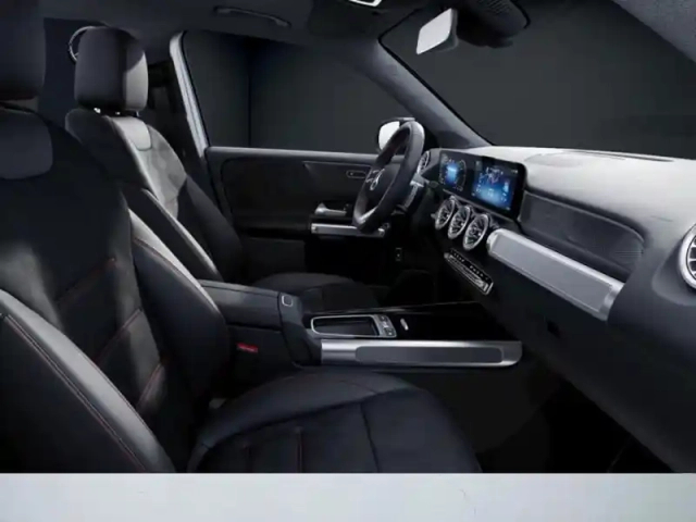 Mercedes Glb 200 d amg line — photo 10
