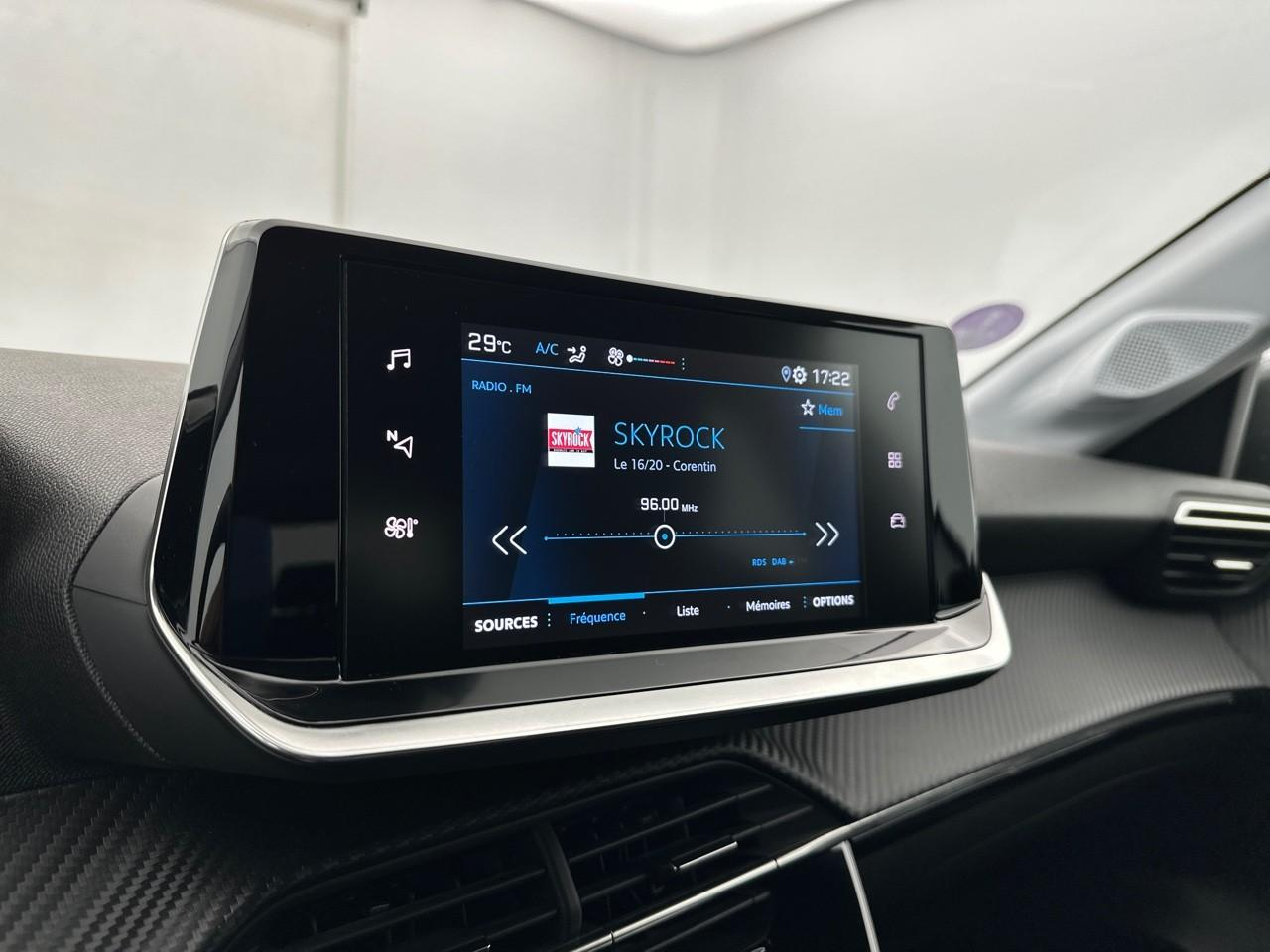 Peugeot 208 puretech 75 s&s bvm5 style — photo 22