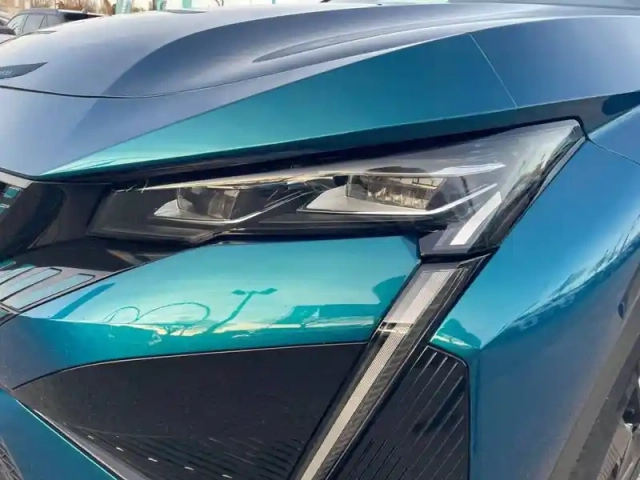 Peugeot 408 puretech 130 ch s&amp;s eat8 — photo 40
