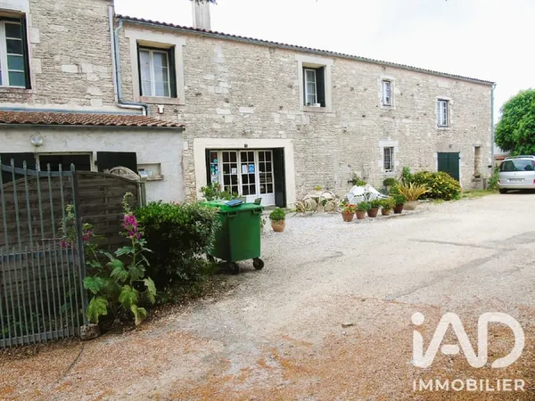 Maison 7 pièces 297 m²