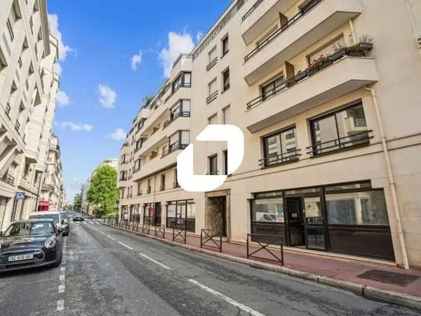 Bureaux 143 m²