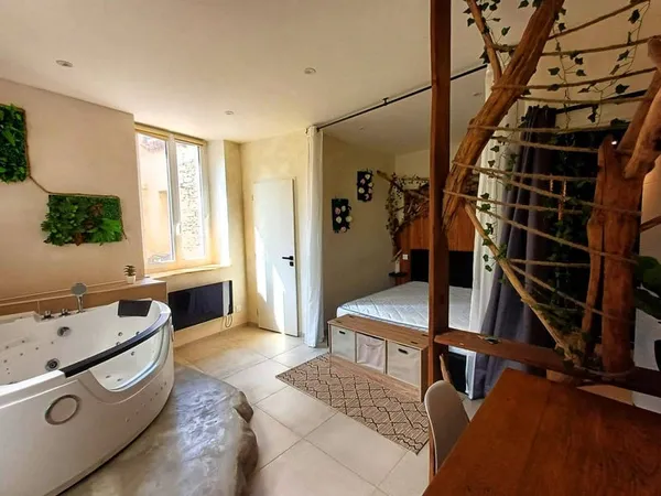Studio 1 pièce 24 m²