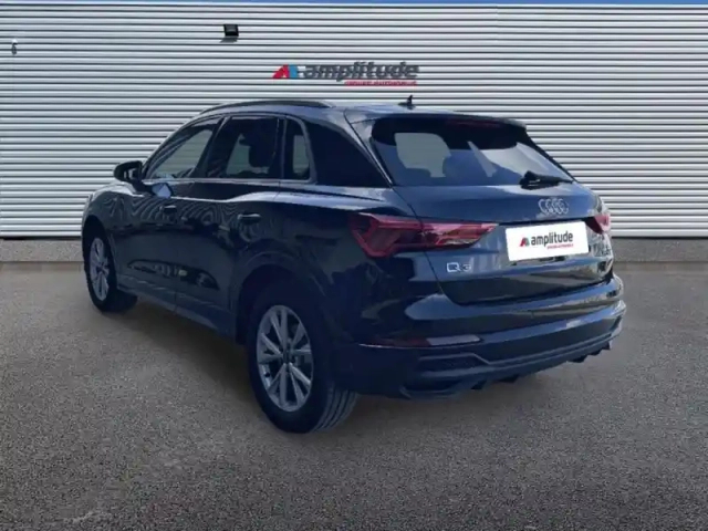 Audi Q3 35 tdi 150ch s line s tronic 7 — photo 7