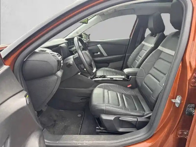 Citroën C4 e- 136 ch automatique — photo 11