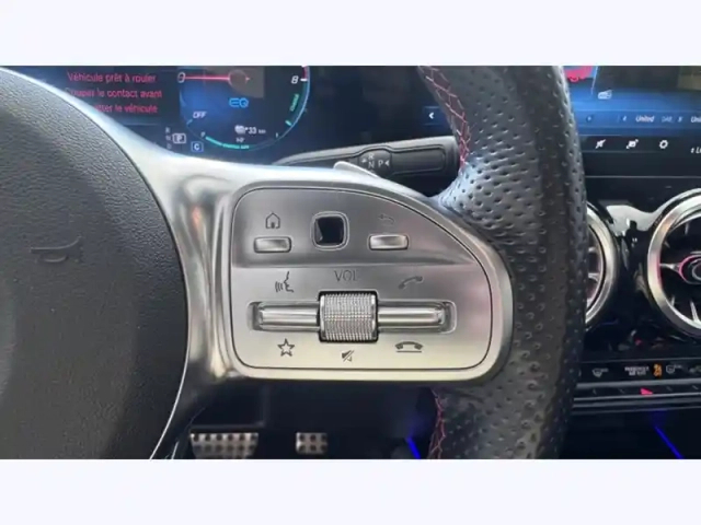 Mercedes Gla 250 e amg line — photo 15