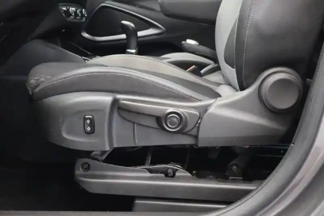 Opel Crossland X 1.2 turbo 110 ch bva6 — photo 7