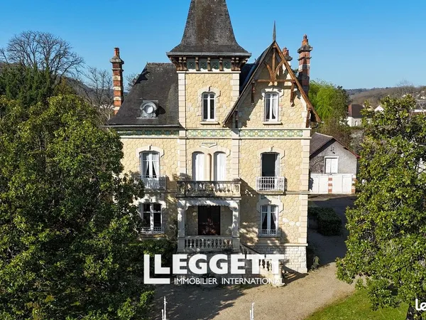 Villa 23 pièces 266 m²