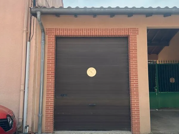 Grand garage à louer - Seysses 31600