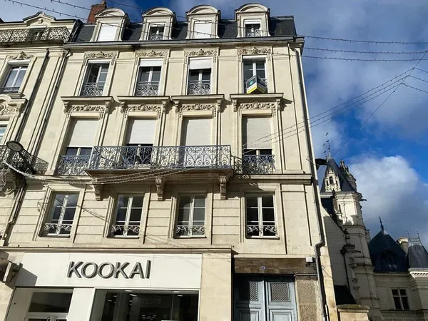 Au pied de la place du ralliement T2 à vendre