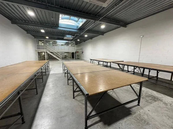 Local d'activité 388 m²