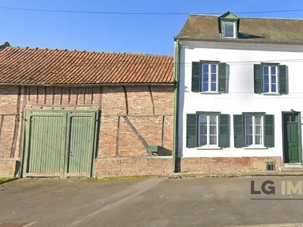 SAINT-SAUFLIEU - MAISON DE CAMPAGNE AVEC JARDIN ET DEPENDANCES