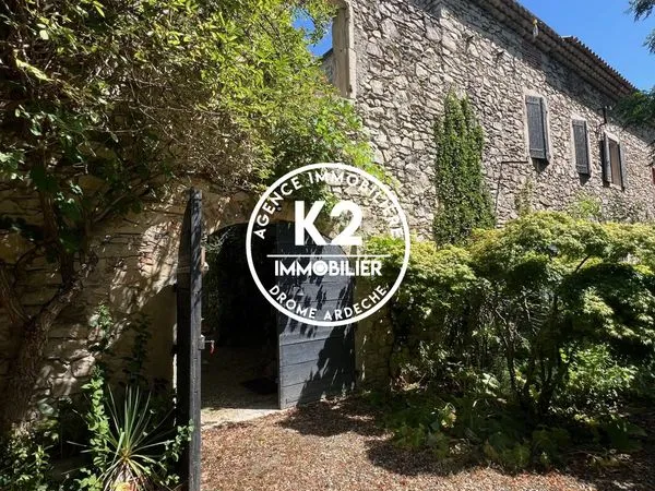Ferme 4 pièces 220 m²