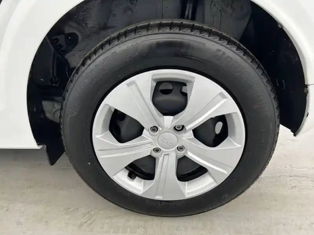 Dacia Sandero eco-g 100 — photo 42
