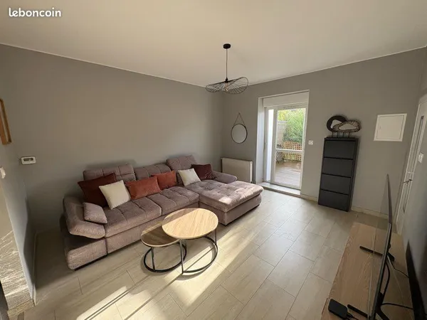 Appartement rénové de 63,55 m² avec terrasse, jardin et cave à Fontoy (57650)