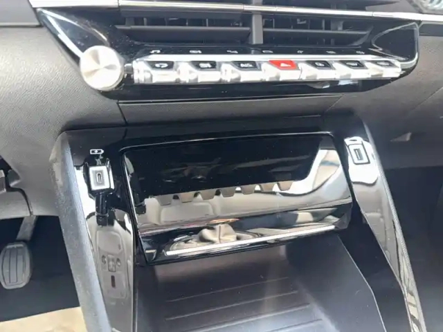 Peugeot 2008 bluehdi 110 s&amp;s bvm6 — photo 38