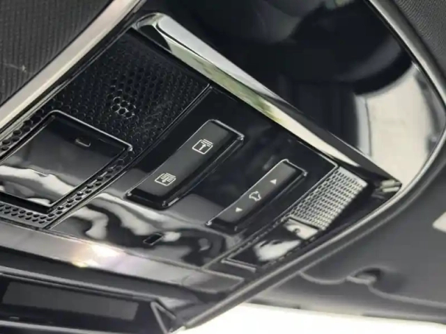 Land Rover Range Rover sport 3.0 p460e 460ch phev dynamic se midnight edition — photo 30