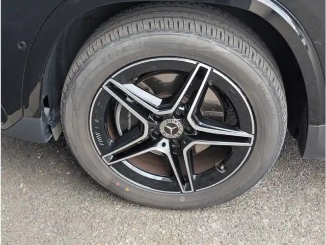 Mercedes Gla 250 e hybrid eq — photo 9
