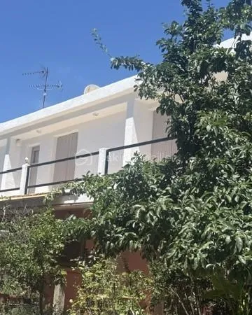 Maison 7 pièces 201 m²