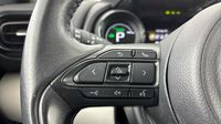 Toyota Yaris 116h Iconic 5p MY22 — photo 24