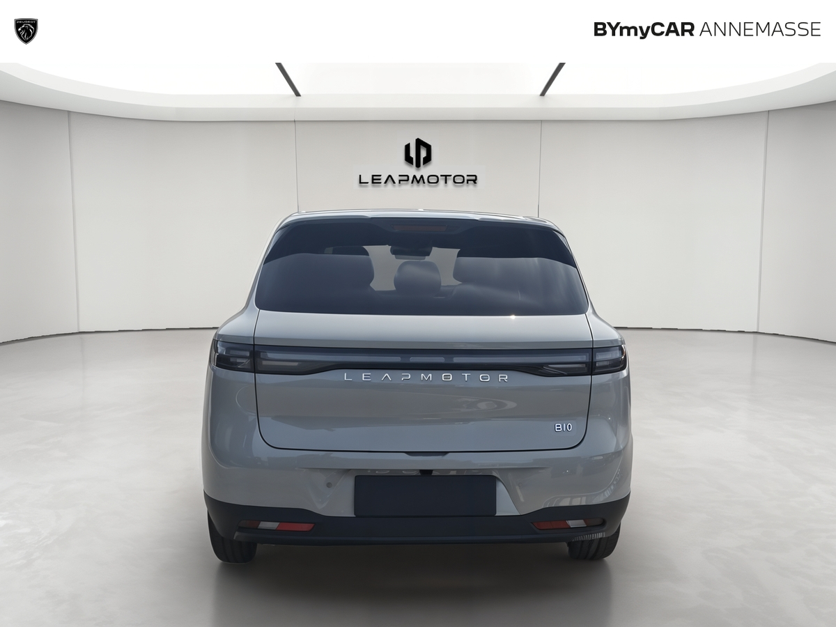 Leapmotor B10 REEV 18.8 kWh - 160 kW — photo 4