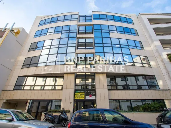 Bureaux 985 m²